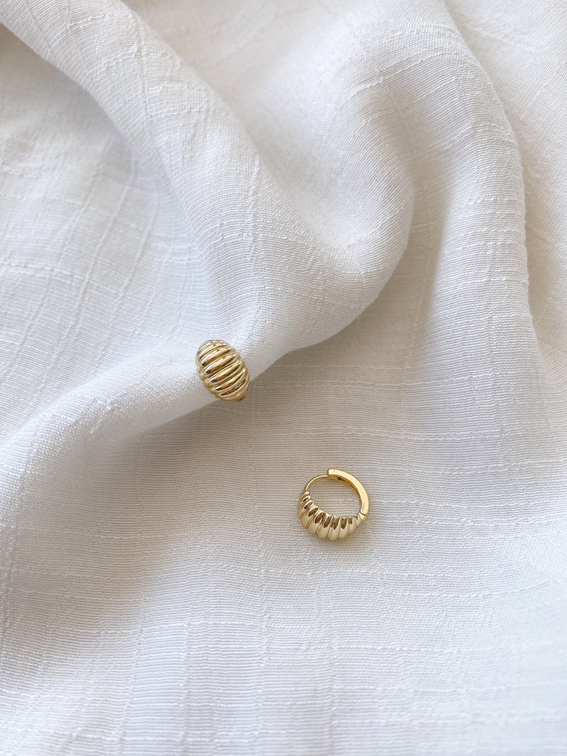 Antaylia Croissant Huggies 18k Gold Plated – Ayla and Oak