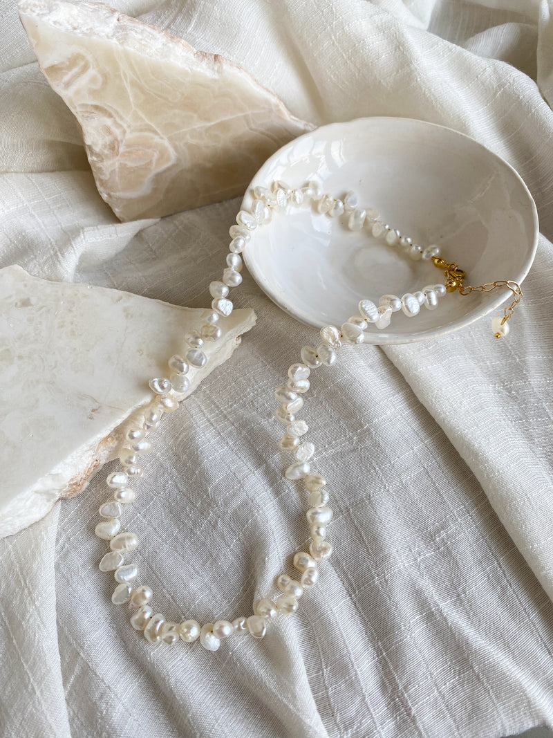 Olivia Freshwater Pearl Necklace